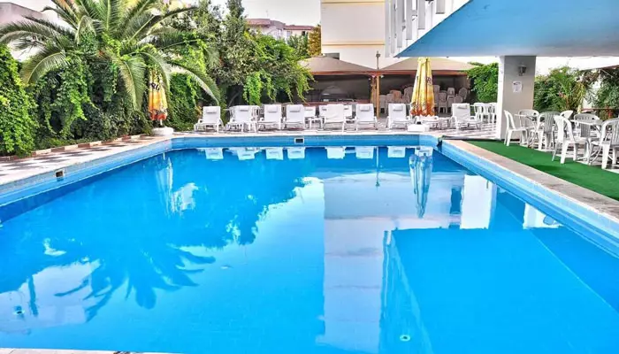 هتل روکس رویال کوناکلاما کوش آداسی